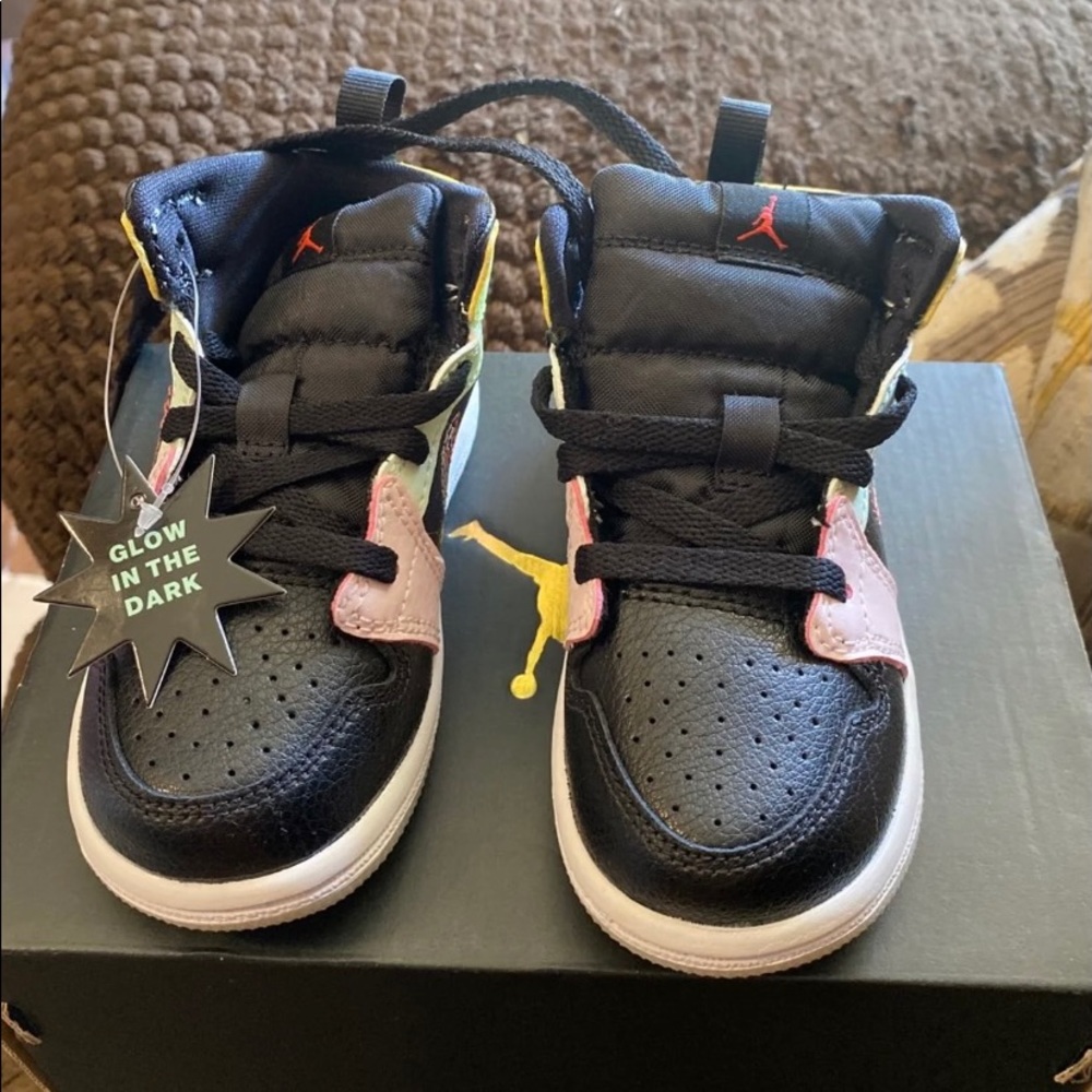 Brand new shoes. Never worn